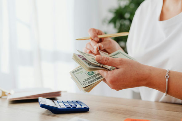 从古至今赚钱最快的四条路，没有之一？！稻盛和夫：绝大多数人都败在了第三条-思维脑洞