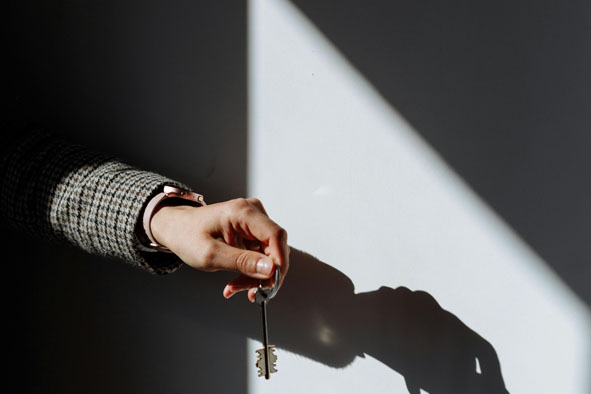 有钱人绝对不想让你知道的“钱的秘密”： 这九个建议，你会希望越早知道越好...-思维脑洞