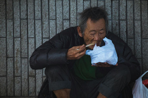 穷人和富人的消遣差别有多大？-思维脑洞