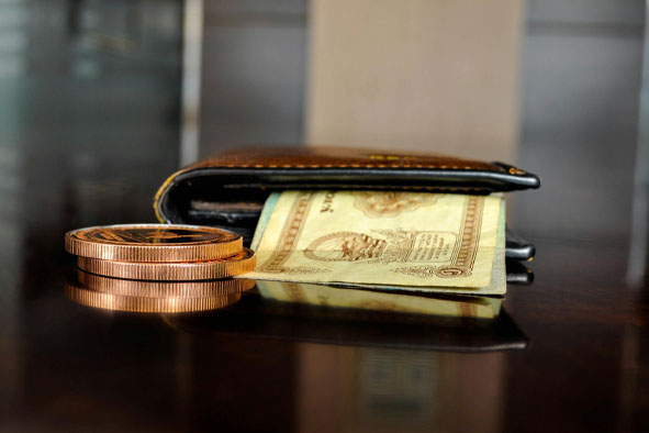 穷人绝对不买，但富人花大钱也要拿下的五种“隐形资产”，而且越花越有，看看你拥有了几个？-思维脑洞