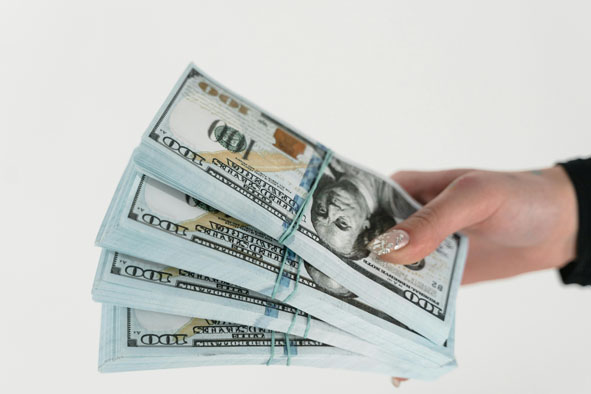 穷爸爸富爸爸思维 ：揭秘富人如何用现金流创造财富-思维脑洞