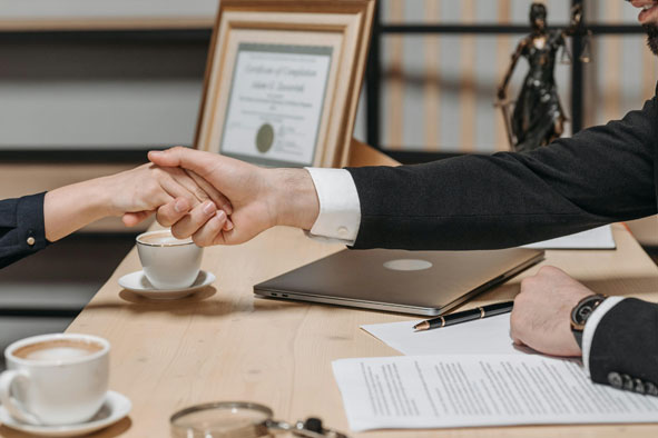 谈判的诀窍： 一招让对手掉入你的谈判陷阱，能干扰别人做决定的技巧？商场上你能赚多少钱，就取决于你有多厉害“议价”-思维脑洞